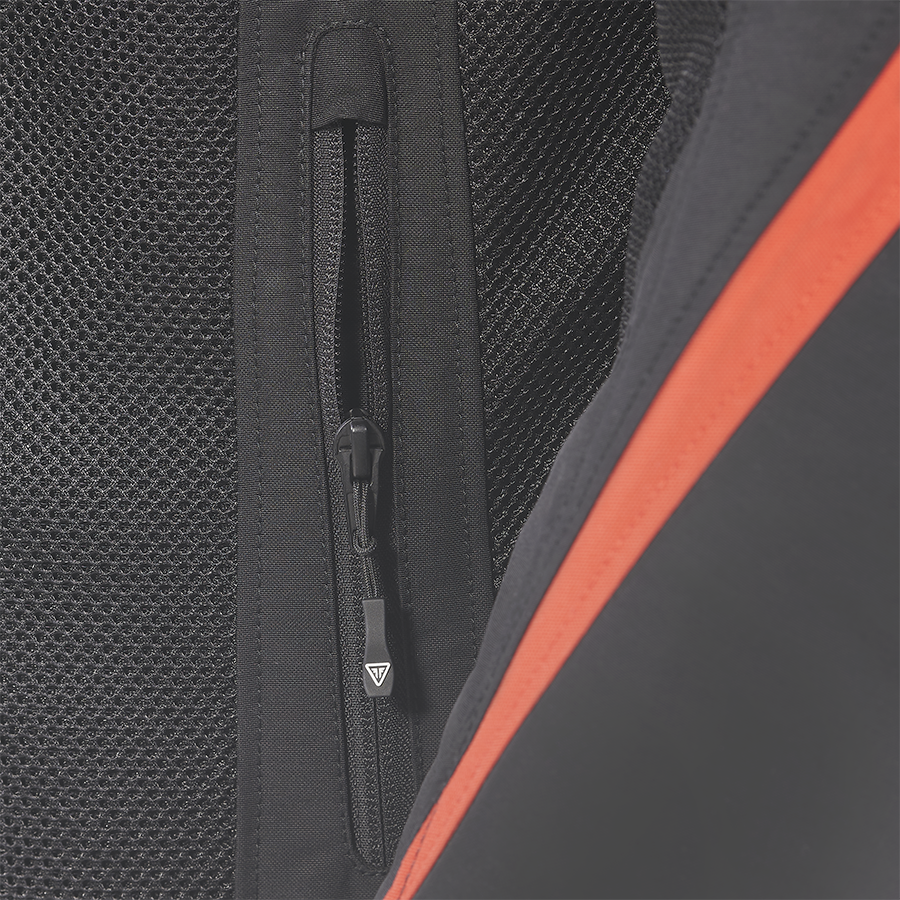 https://triumph.euwest01.umbraco.io/media/4192/mtes2338_triple_sport_mesh_jacket_gallery_ss22_5.png