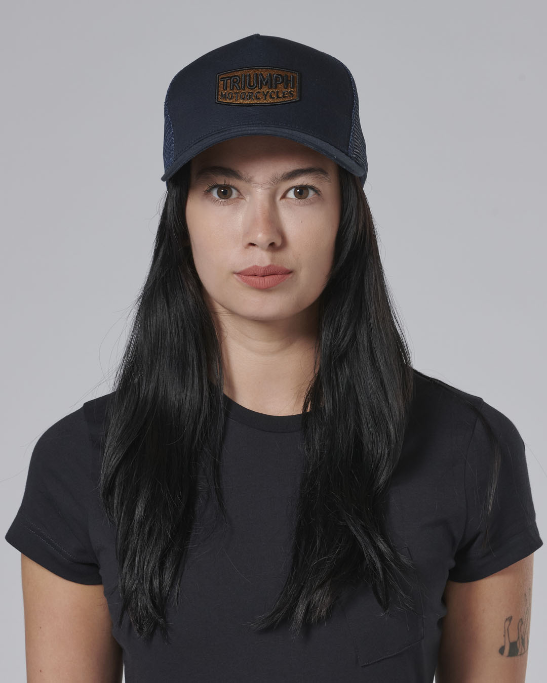 https://triumph.euwest01.umbraco.io/media/4575/mcas24301_clo_24_dealermerch_dude_cap_3.jpg