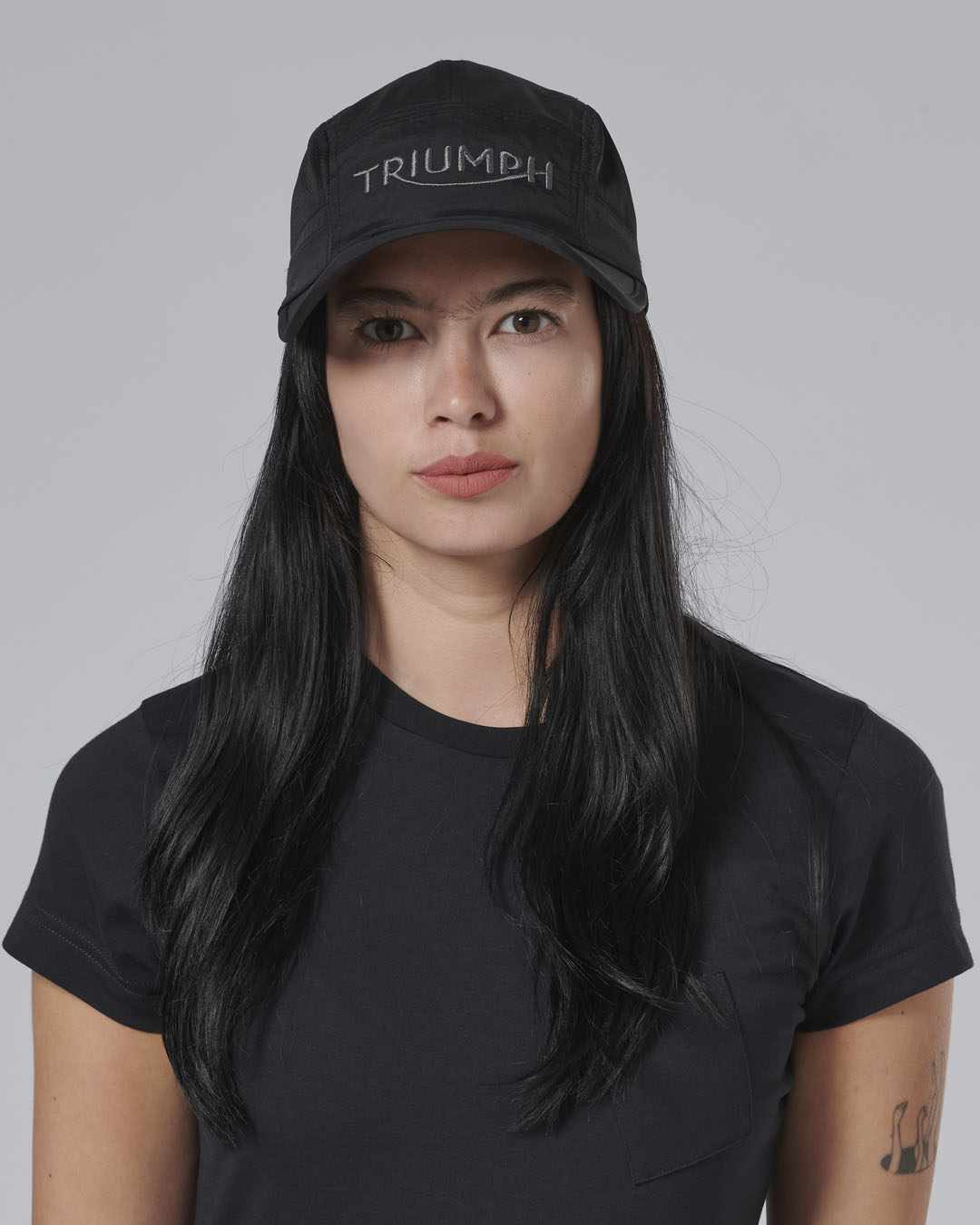 https://triumph.euwest01.umbraco.io/media/4596/mcas24307_clo_24_dealermerch_foldable_cap_3.jpg