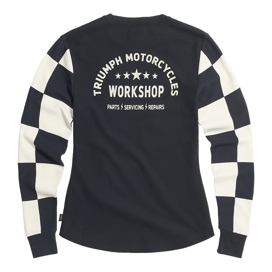 https://triumph.euwest01.umbraco.io/media/4813/mtls24129_nikki_tee_gallery_ss24_2.png