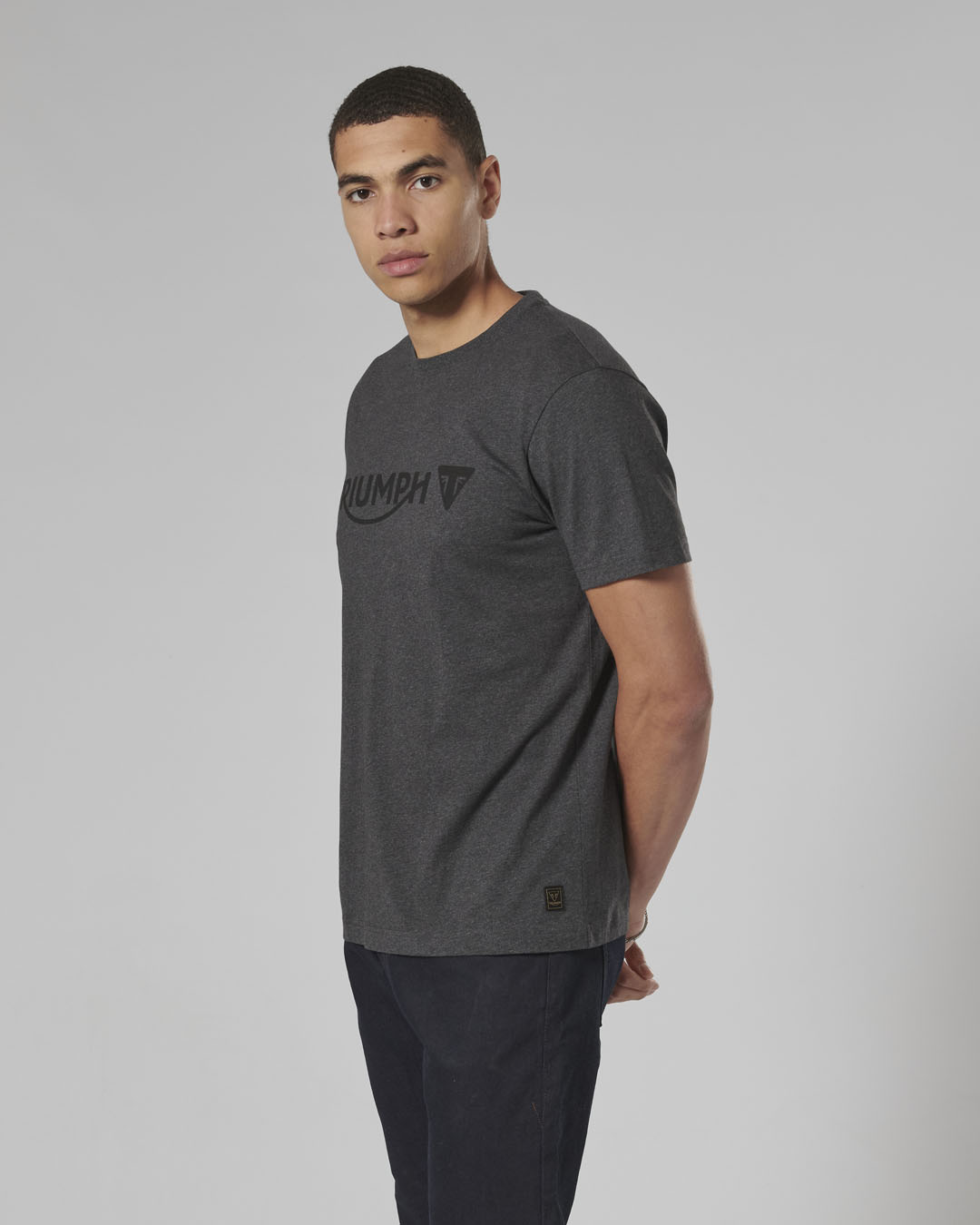 https://triumph.euwest01.umbraco.io/media/4871/mtss24104_clo_24_dealermerch_cartmel_tee_2.jpg