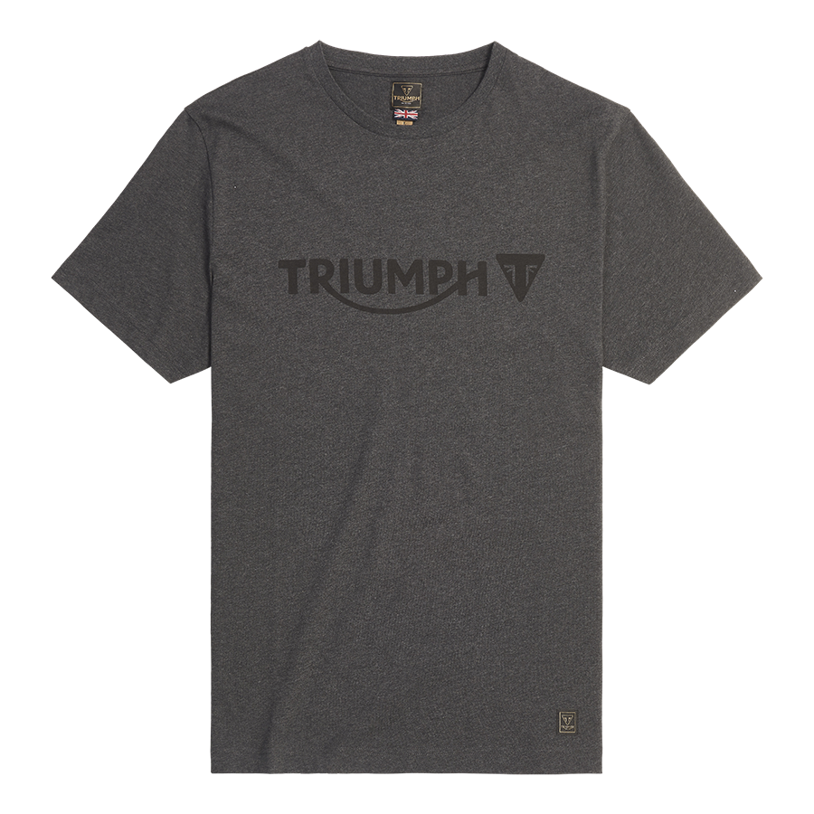 https://triumph.euwest01.umbraco.io/media/4874/mtss24104_cartmel_tee_gallery_ss24_1.png