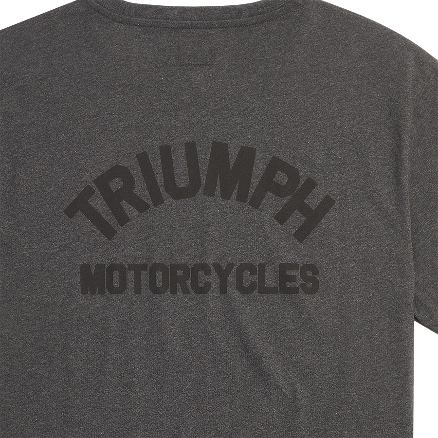 https://triumph.euwest01.umbraco.io/media/4916/mtss24108_ditchling_tee_gallery_ss24_3.png