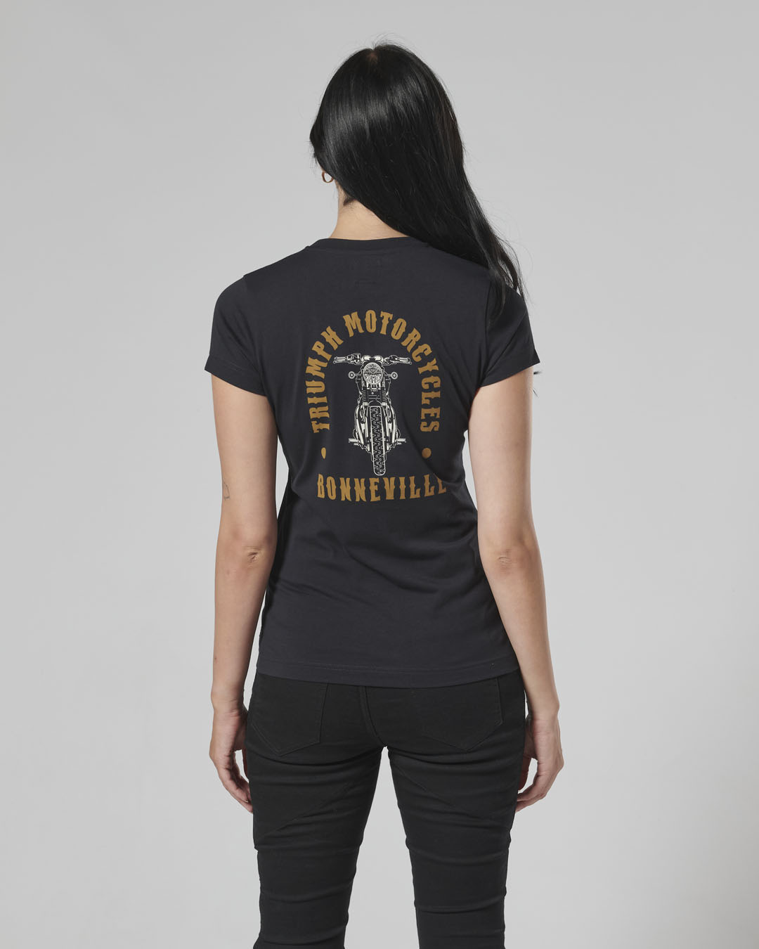 https://triumph.euwest01.umbraco.io/media/5021/mtss24125_clo_24_dealermerch_bonneville_t120_tee_womens_2.jpg