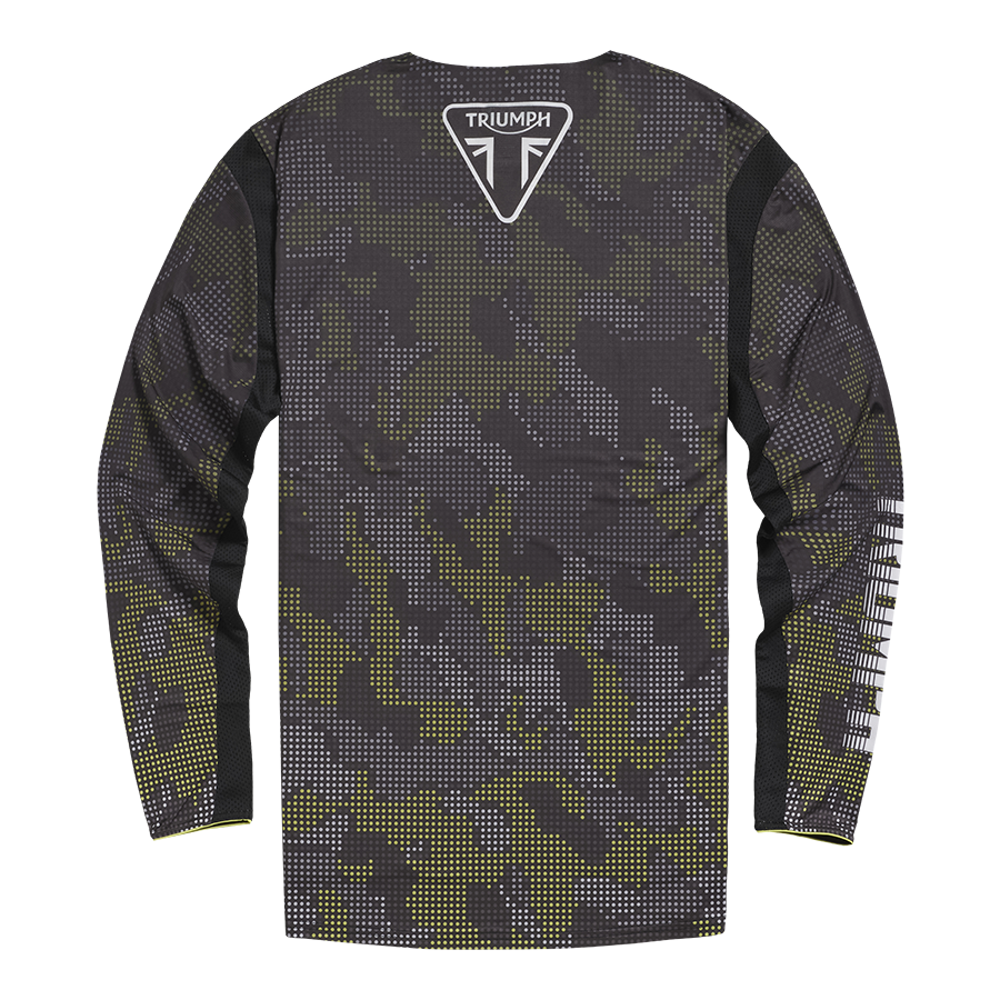 https://triumph.euwest01.umbraco.io/media/5715/mtls25133_dotcamo_jersey_clo_2025_adventure__2.png