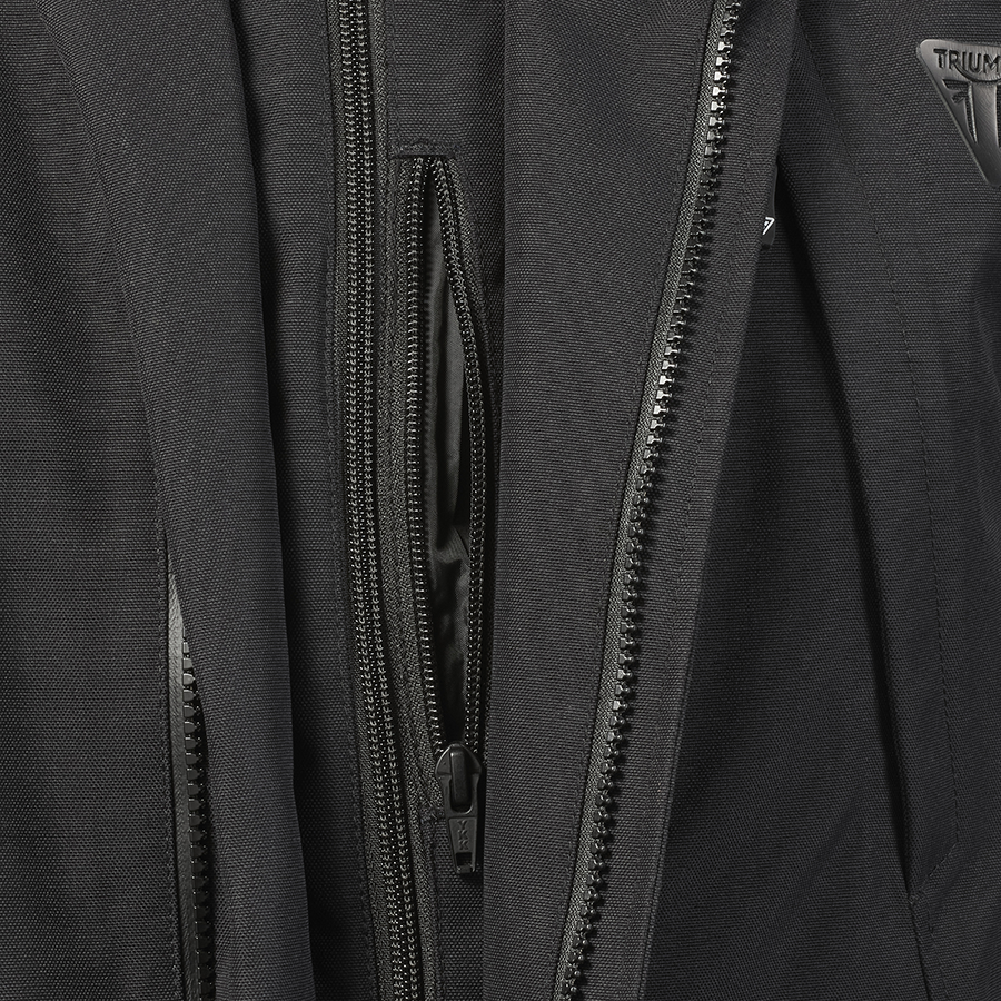 https://triumph.euwest01.umbraco.io/media/5771/mtps25001_leith2_jacket_clo_2025_adventure__15.png