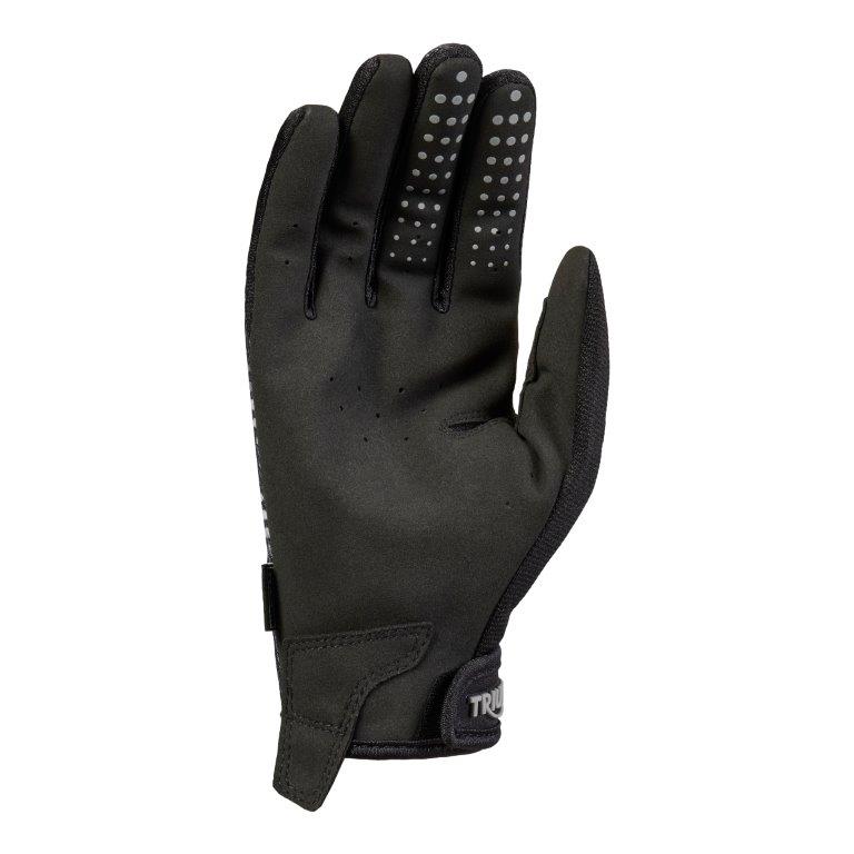 https://triumph.euwest01.umbraco.io/media/5851/mgvs25507_mxroller_glove_clo_2025_adventure__3.jpg