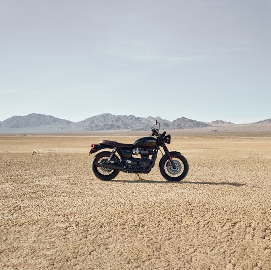 BONNEVILLE T120 / T120 BLACK