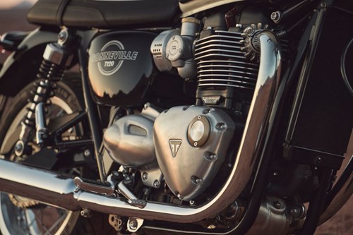 Gamma Bonneville T120
