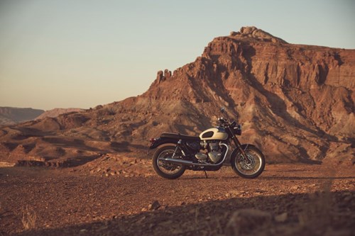 Gamma Bonneville T120